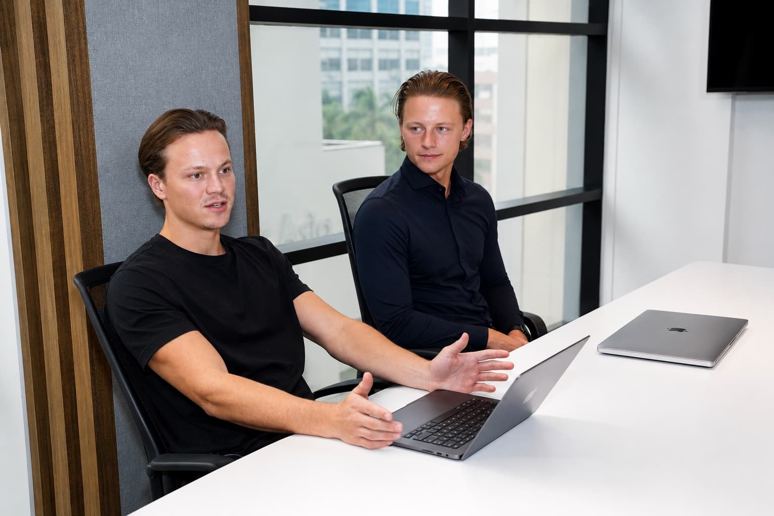 Pim Smit and Bink Sanders, founders of Ainomiq